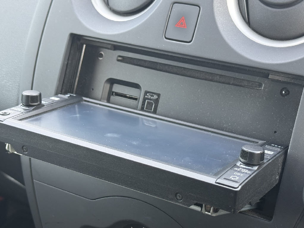 ニッサン ノート X FOUR