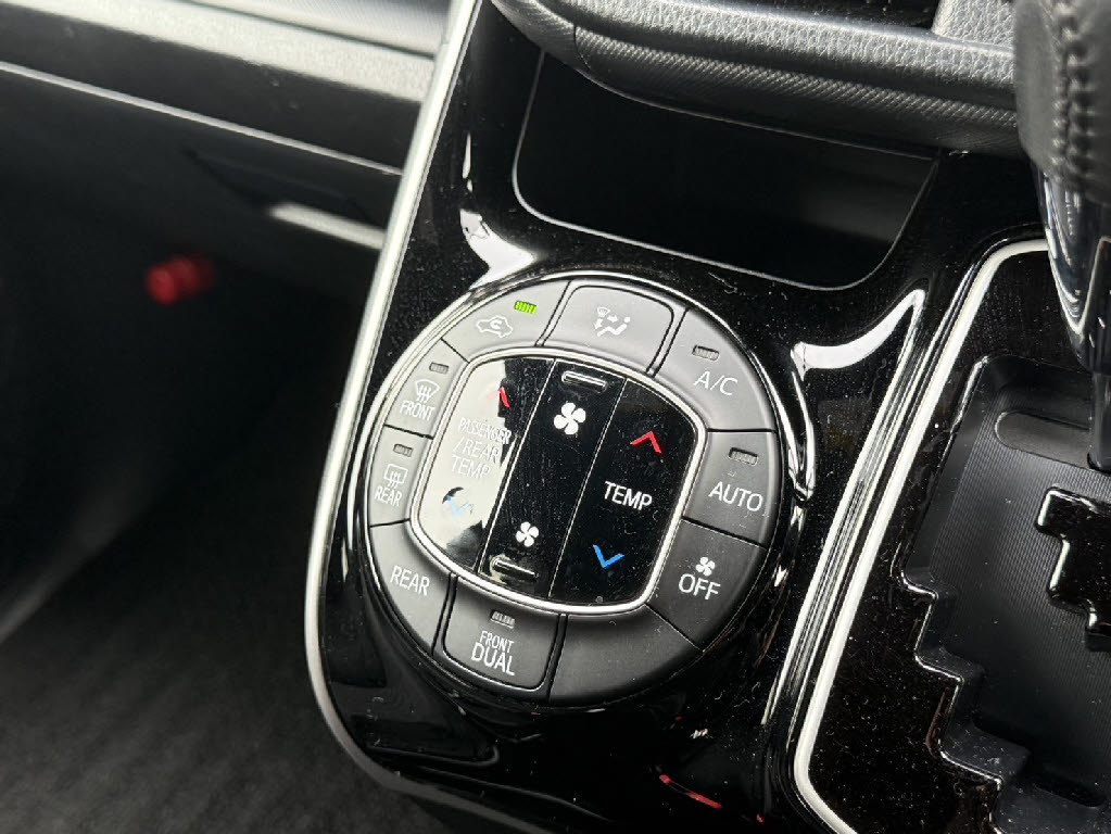 トヨタ ヴォクシー ZS煌Ⅱ