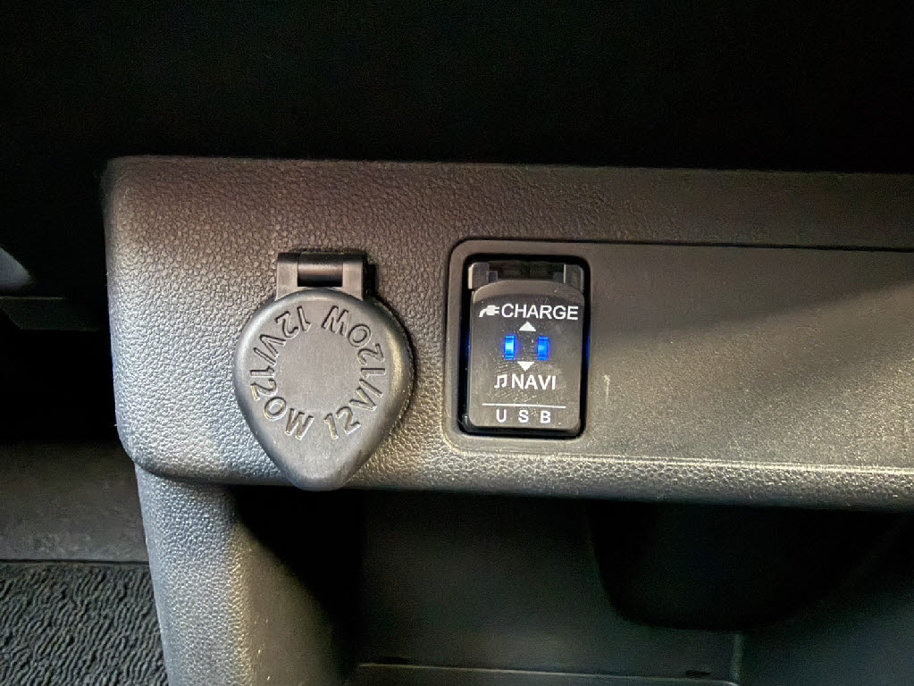 ダイハツ ブーン ｽﾀｲﾙ ﾎﾜｲﾄﾘﾐﾃｯﾄﾞ SAⅢ