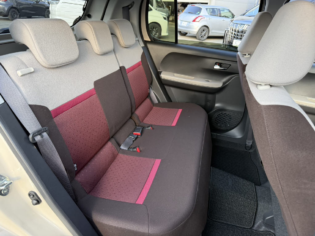 ダイハツ ブーン ｽﾀｲﾙ ﾎﾜｲﾄﾘﾐﾃｯﾄﾞ SAⅢ