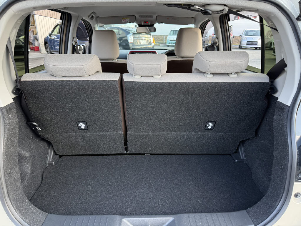 ダイハツ ブーン ｽﾀｲﾙ ﾎﾜｲﾄﾘﾐﾃｯﾄﾞ SAⅢ