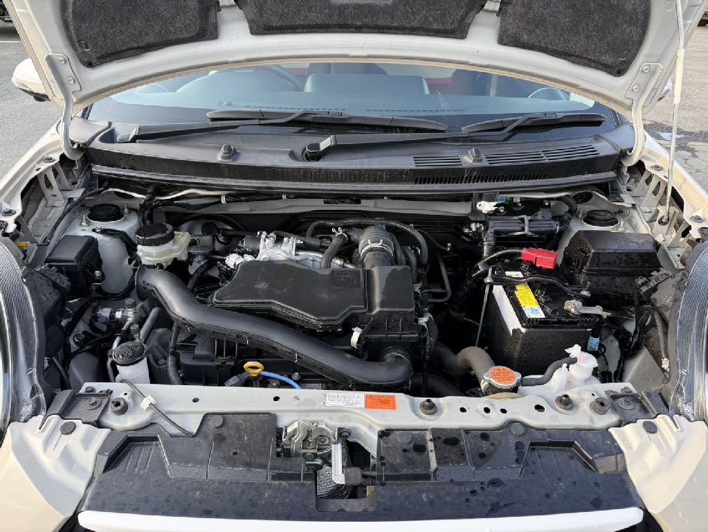 ダイハツ ブーン ｽﾀｲﾙ ﾎﾜｲﾄﾘﾐﾃｯﾄﾞ SAⅢ