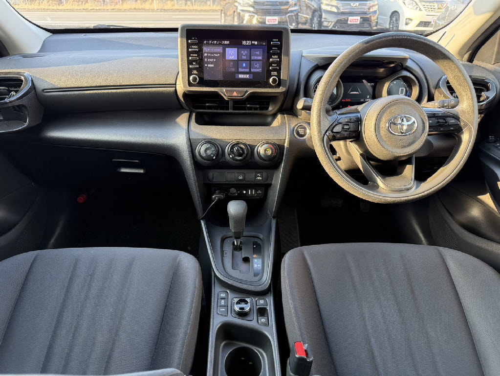 トヨタ ヤリス クロス X 4WD