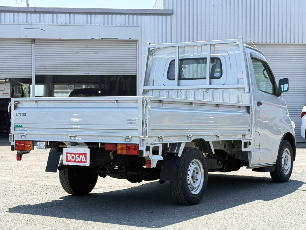 トヨタ ライトエースＴ DX