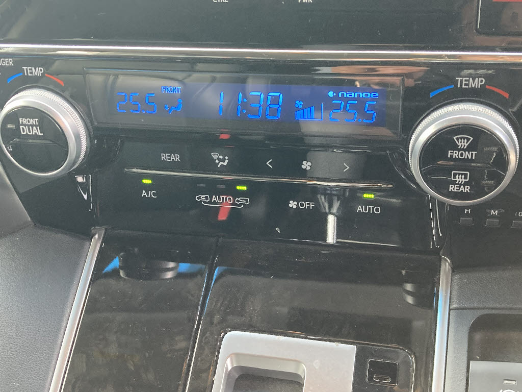 トヨタ アルファード 4WD S-Apkg