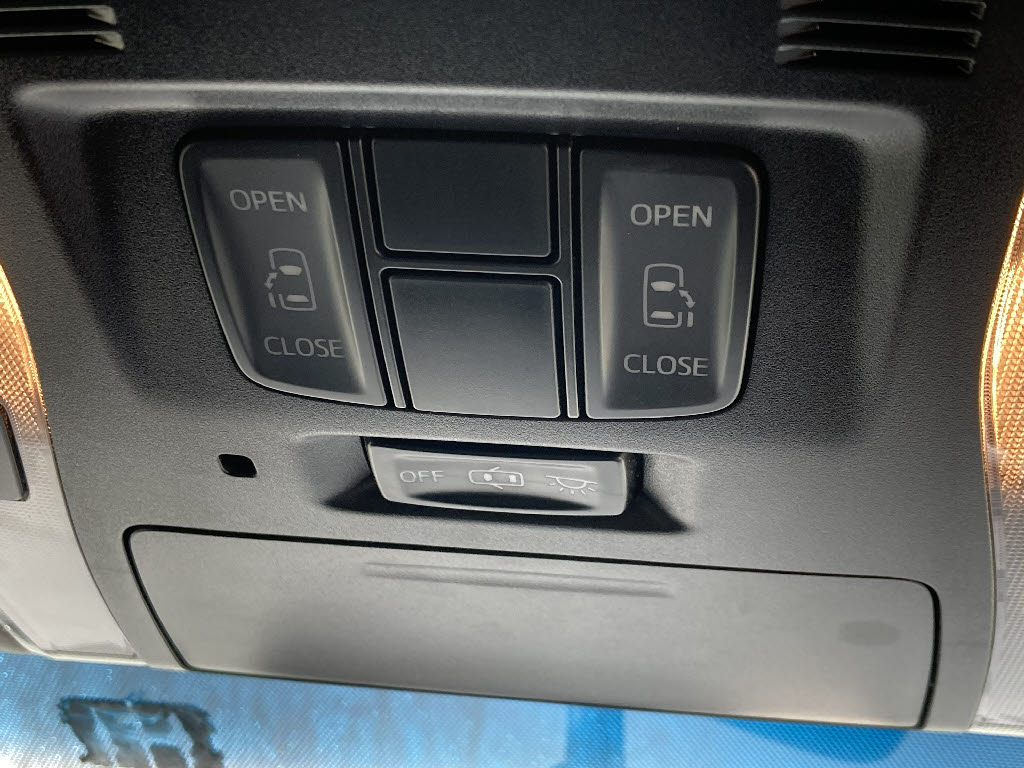 トヨタ アルファード 4WD S-Apkg