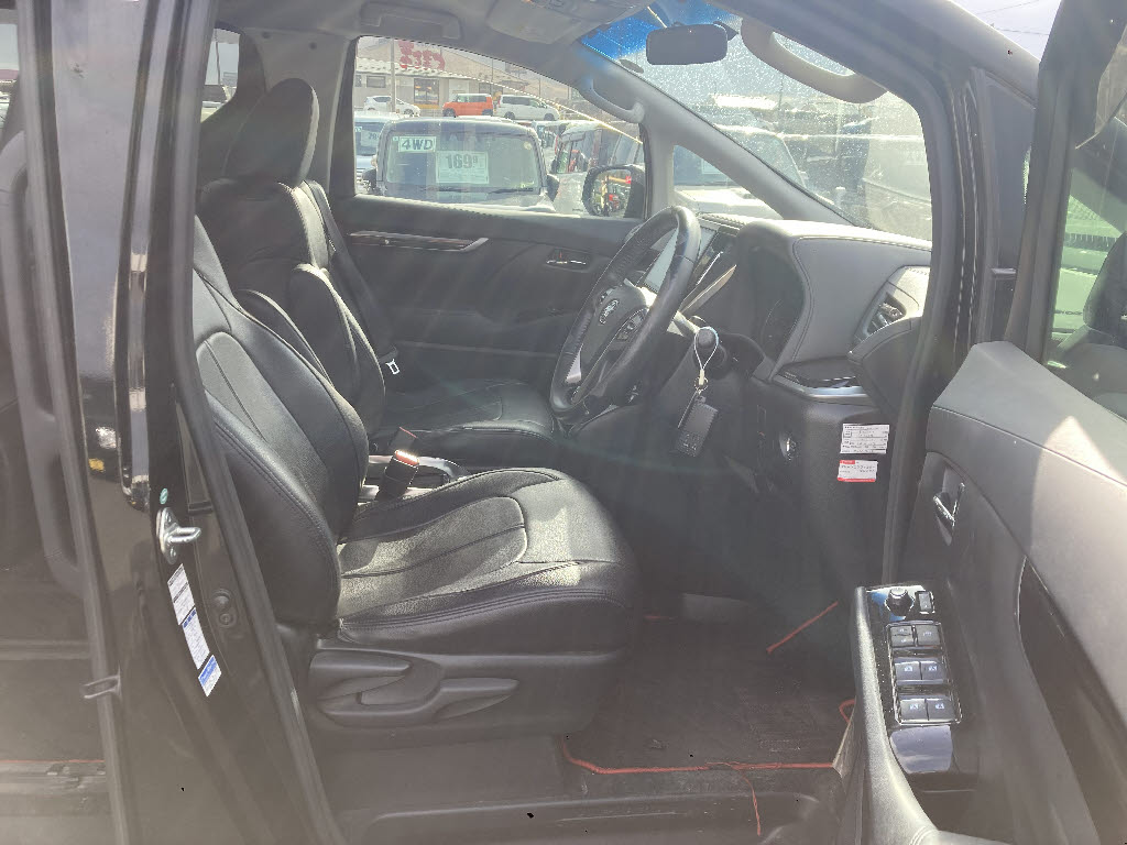トヨタ アルファード 4WD S-Apkg