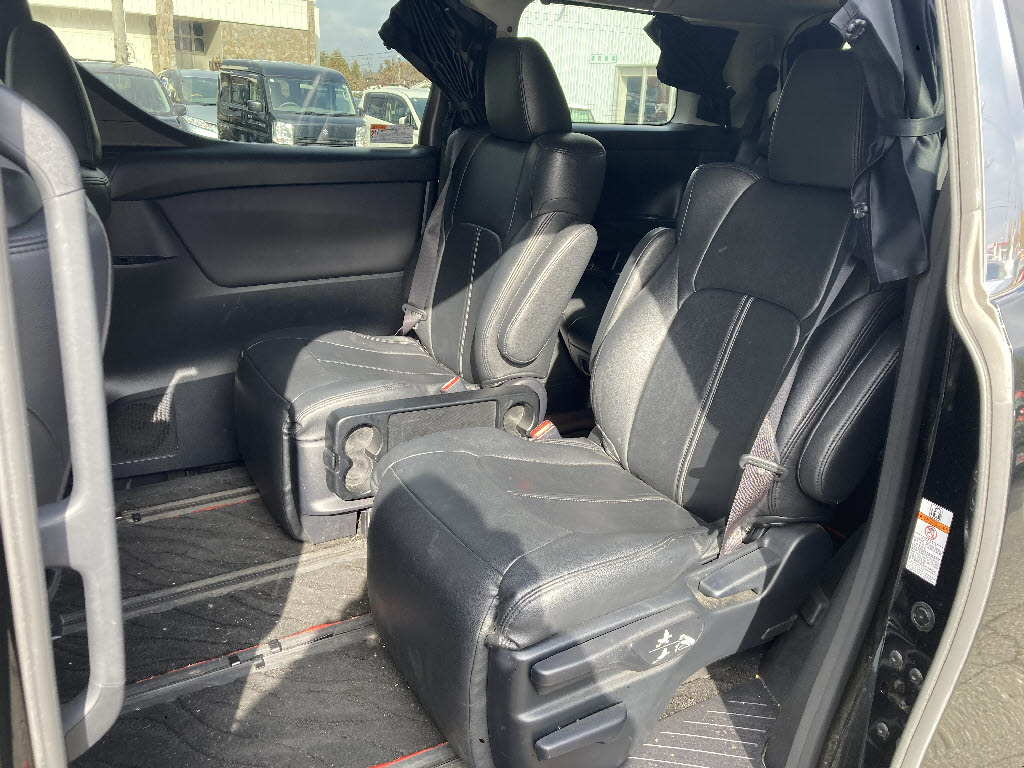 トヨタ アルファード 4WD S-Apkg