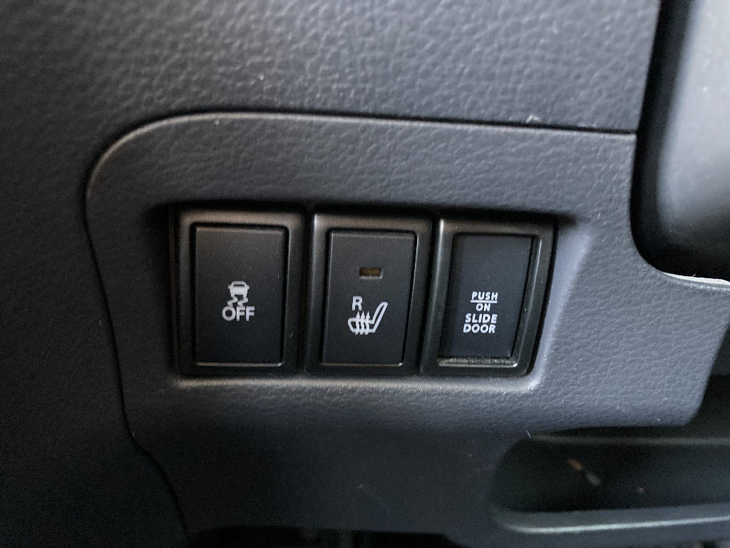 スズキ スペーシア 4WD X