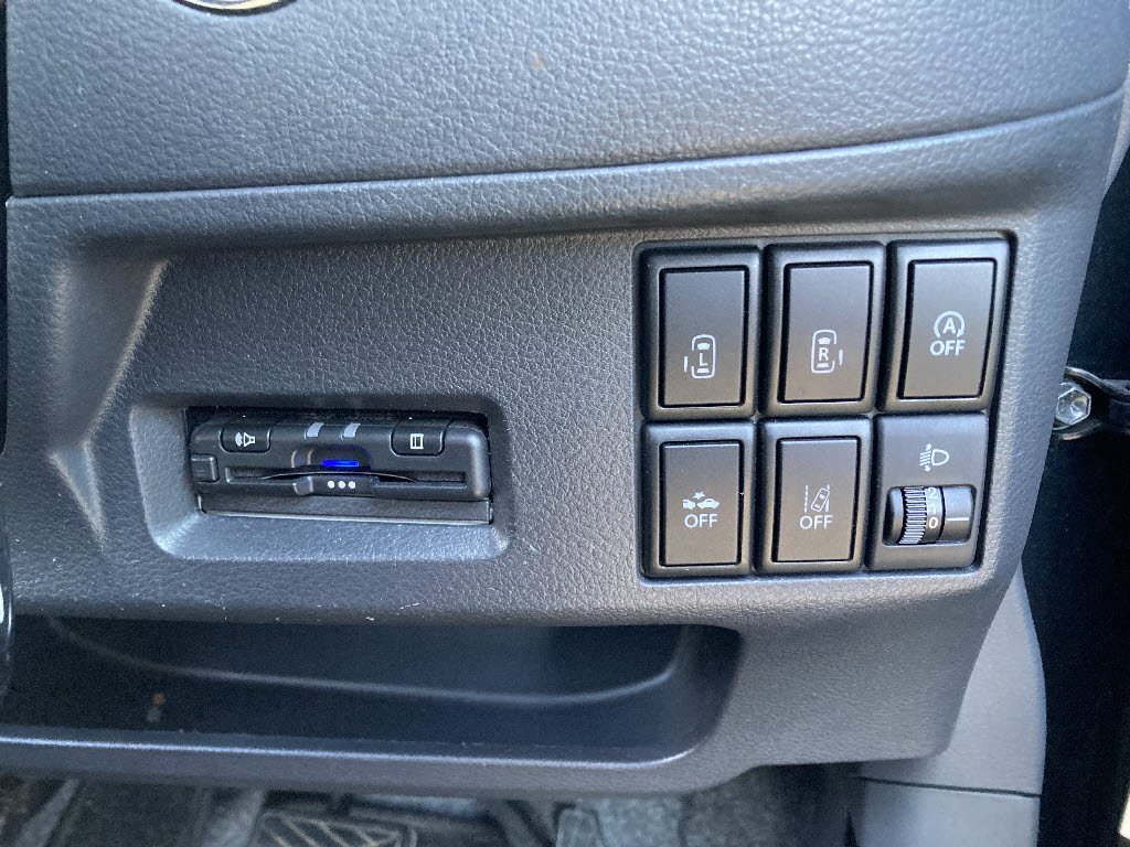 スズキ スペーシア 4WD X