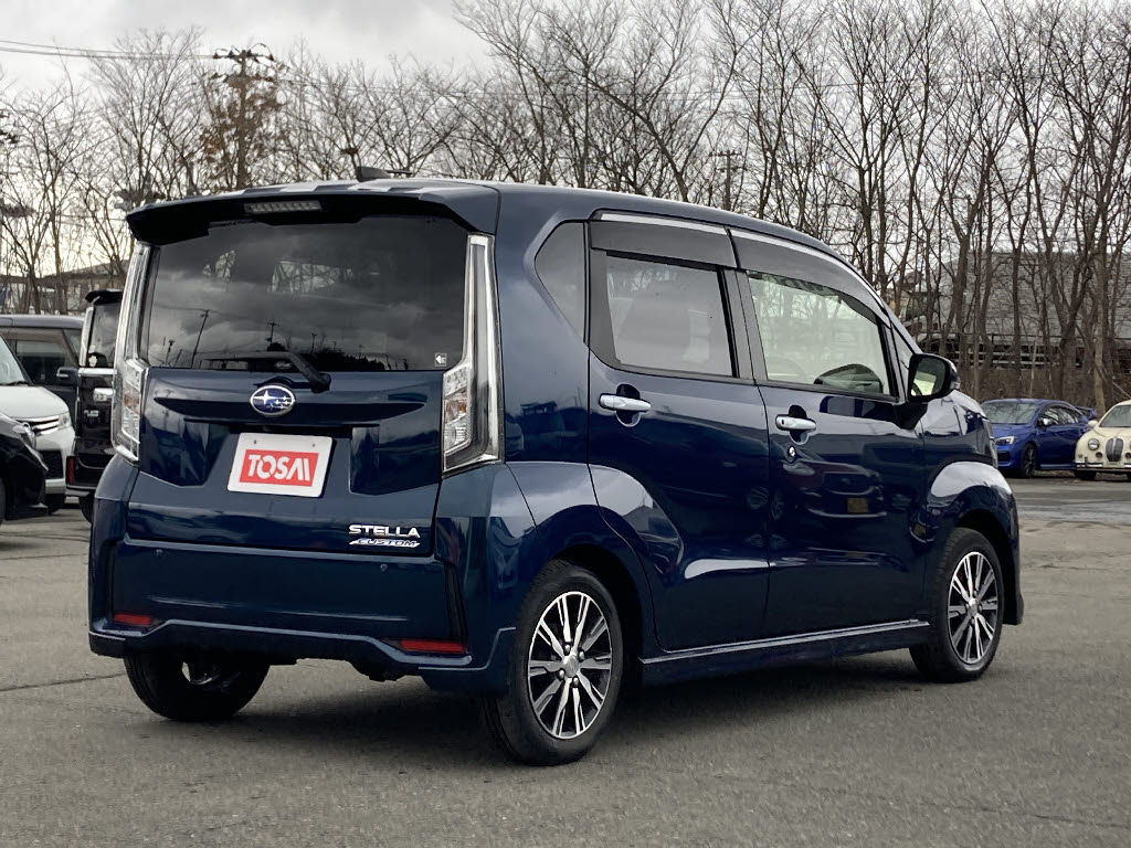 スバル ステラ ｶｽﾀﾑR 4WD