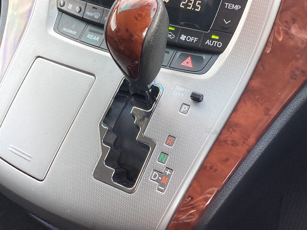 トヨタ ヴェルファイア 2.4Z ﾌﾟﾗﾁﾅｾﾚｸｼｮﾝⅡ 4WD