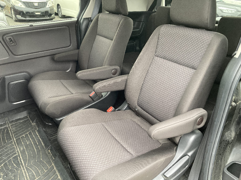 ホンダ フリード 4WD Gﾎﾝﾀﾞｾﾝｼﾝｸﾞ