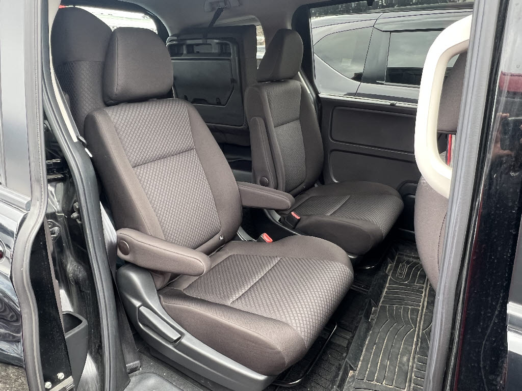 ホンダ フリード 4WD Gﾎﾝﾀﾞｾﾝｼﾝｸﾞ