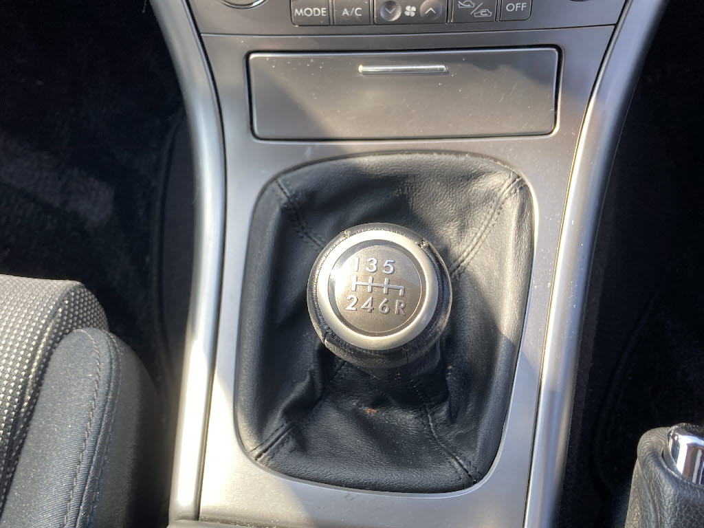 スバル レガシィＢ４ 3.0RｽﾍﾟｯｸB MT6