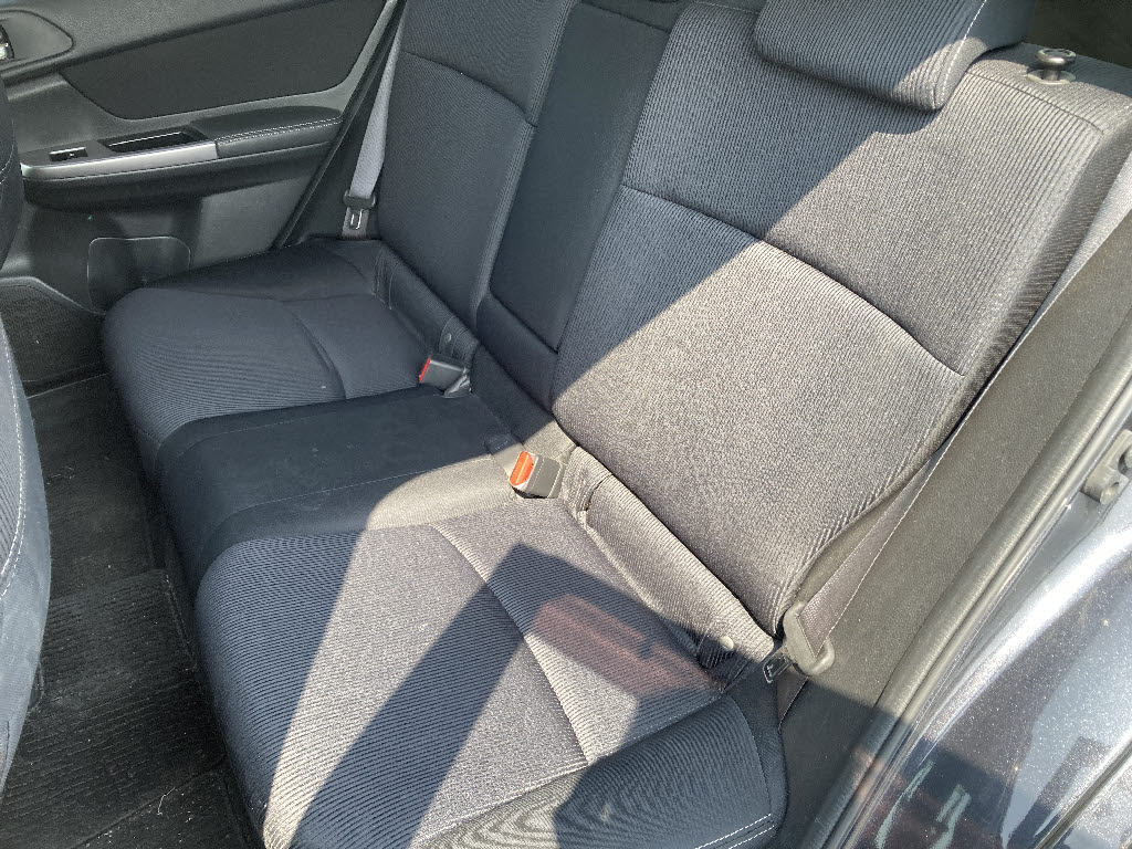 スバル インプレッサスポーツ 1.6i-Lｱｲｻｲﾄ 4WD