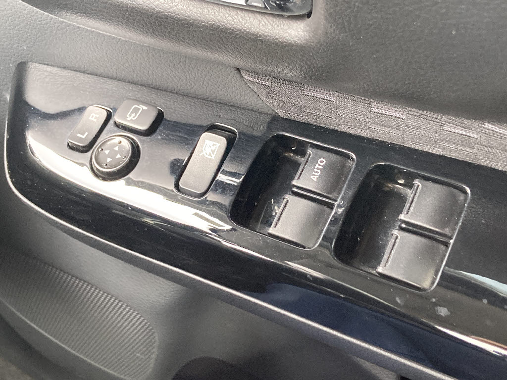 スズキ スペーシアカスタム TS　4WD