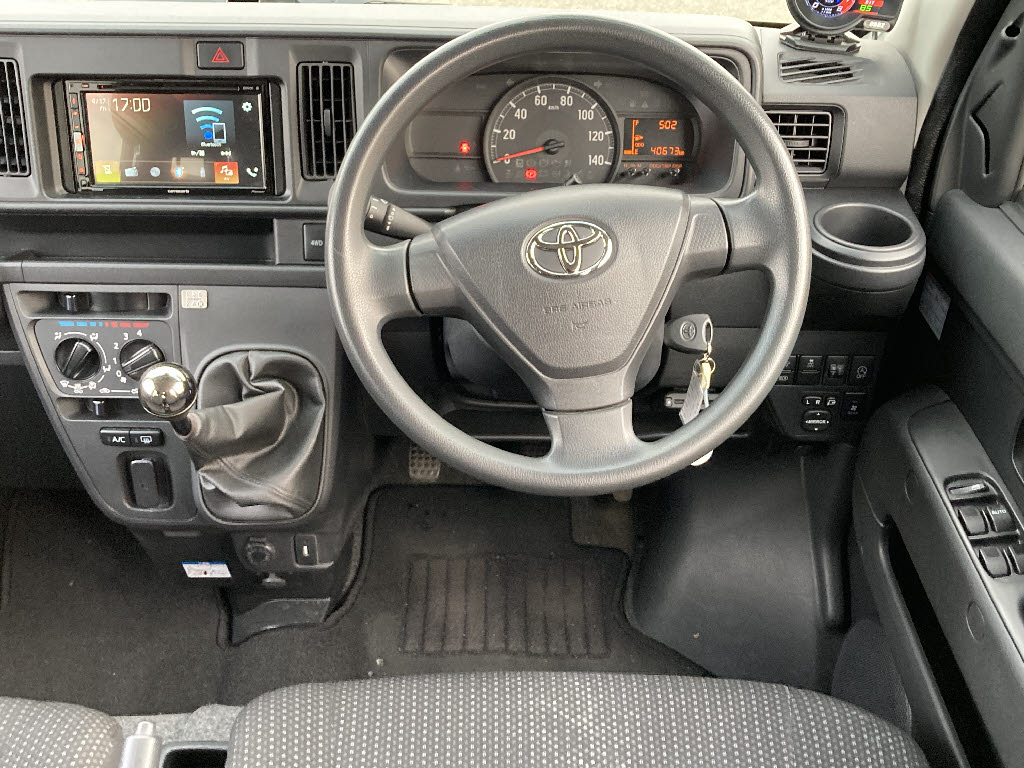 トヨタ ピクシスＶ 4WD ｸﾙｰｽﾞﾀｰﾎﾞSAⅢ