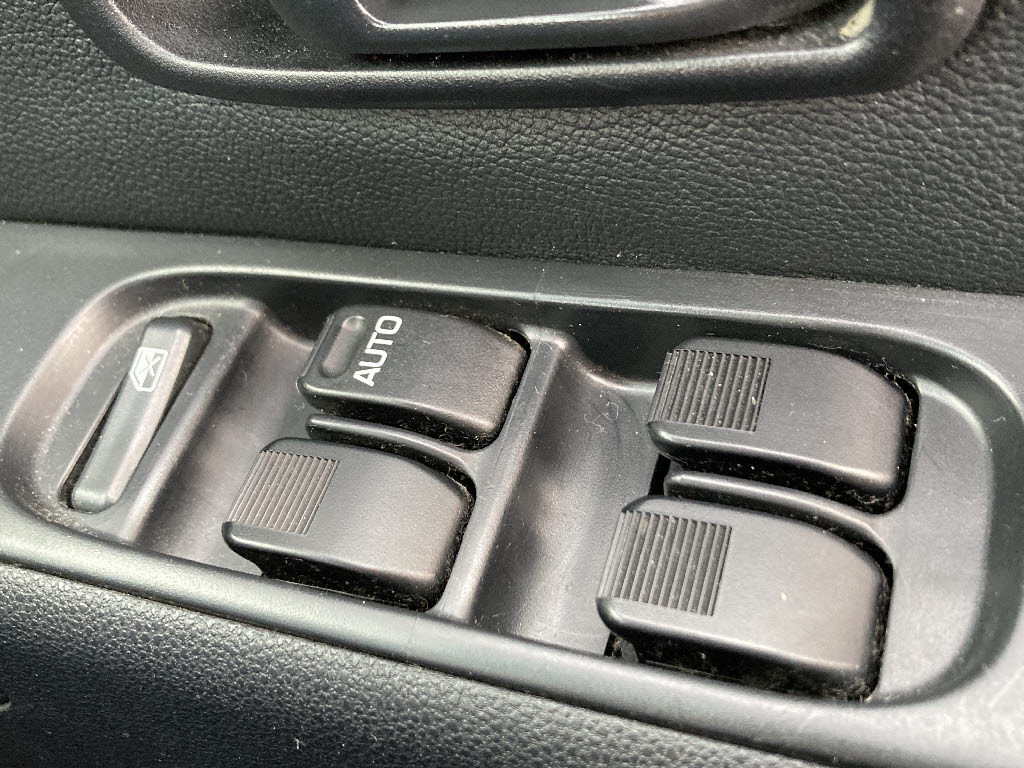 トヨタ ピクシスＶ 4WD ｸﾙｰｽﾞﾀｰﾎﾞSAⅢ