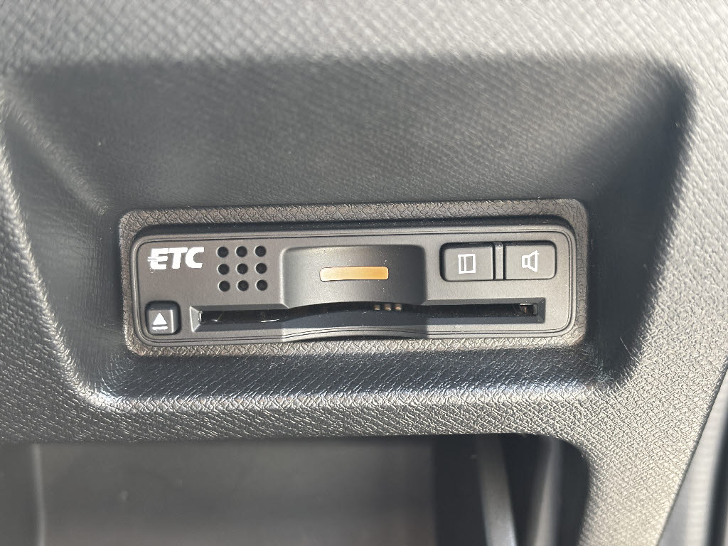 ホンダ ステップワゴン Zｸｰﾙｽﾋﾟﾘｯﾄ 4WD