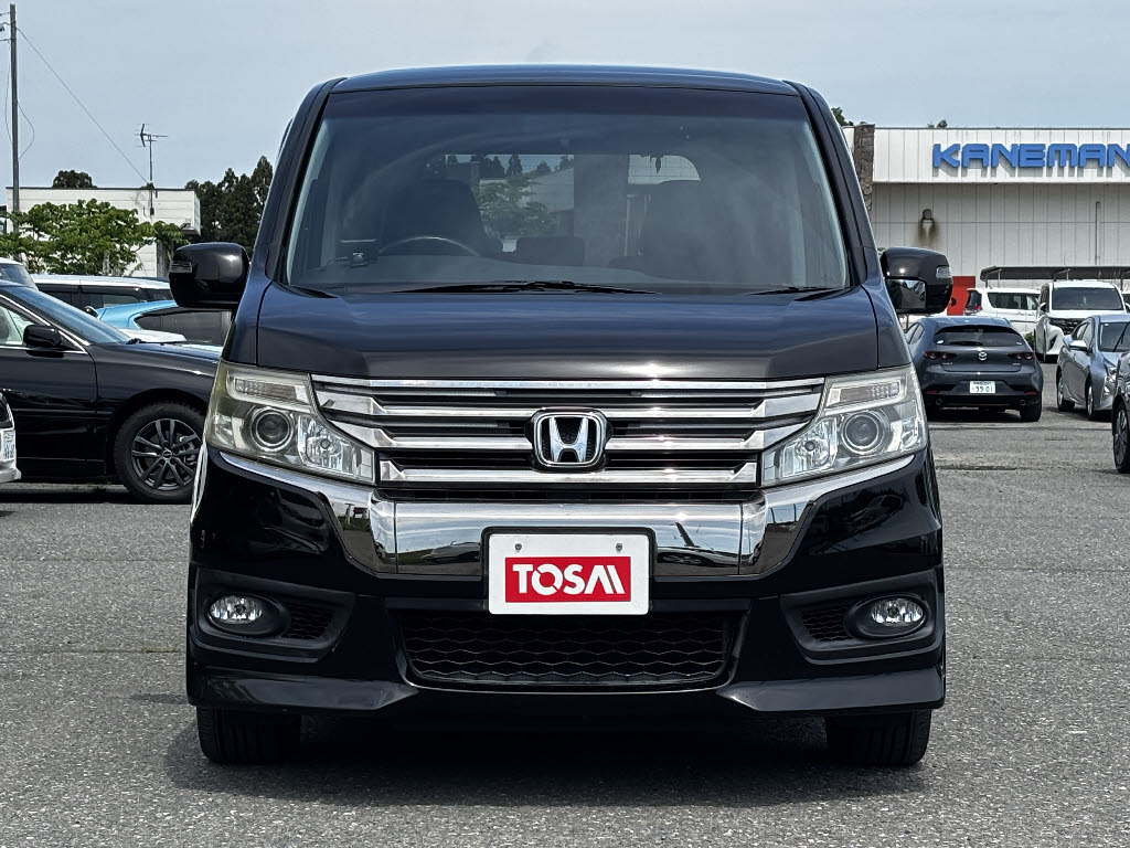 ホンダ ステップワゴン Zｸｰﾙｽﾋﾟﾘｯﾄ 4WD
