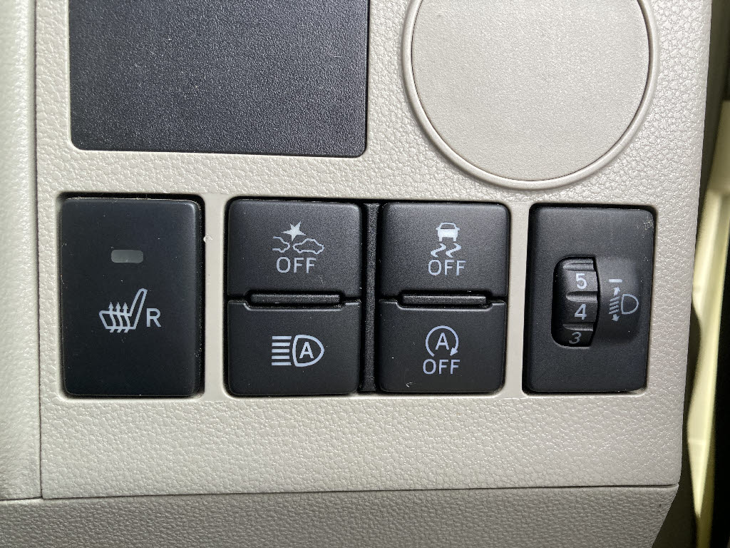 ダイハツ タント L SAⅢ 4WD