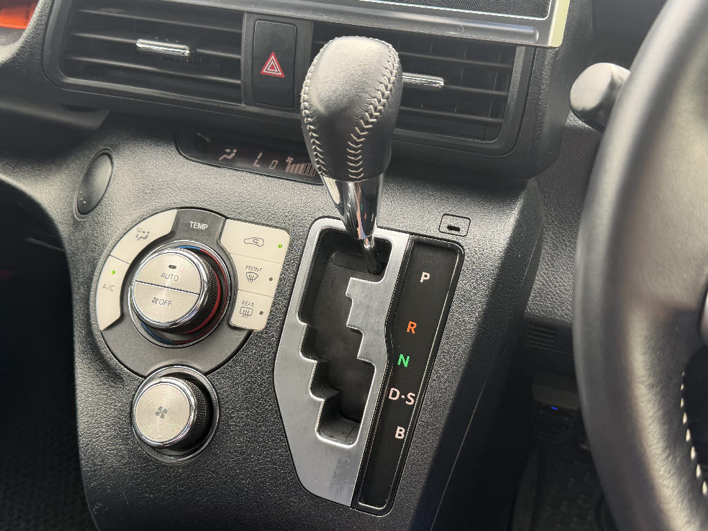 トヨタ シエンタ G 4WD