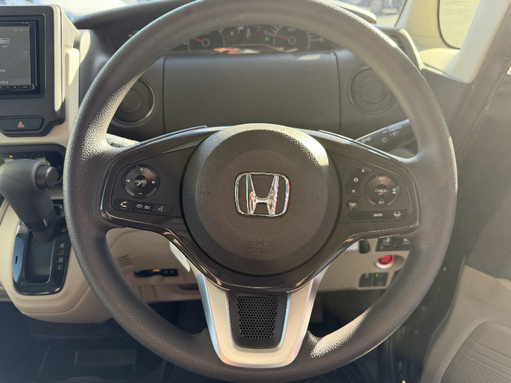 ホンダ Ｎ　ＢＯＸ G-Lﾎﾝﾀﾞｾﾝｼﾝｸﾞ 4WD