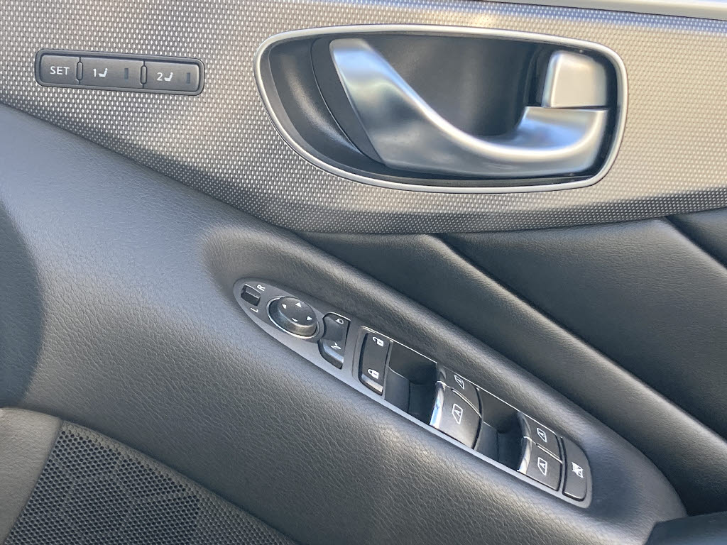 ニッサン スカイライン 350GT HYBRIDﾀｲﾌﾟSP