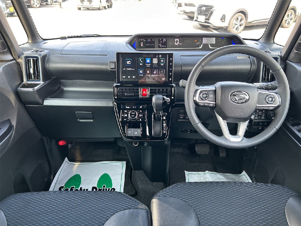 ダイハツ タントカスタム ｶｽﾀﾑRS 4WD