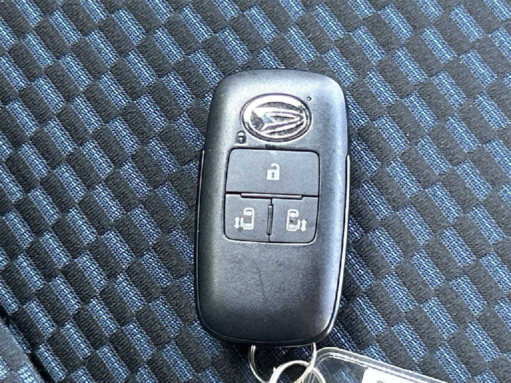 ダイハツ タントカスタム ｶｽﾀﾑRS 4WD