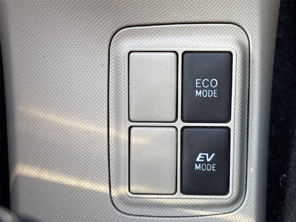 トヨタ アクア G