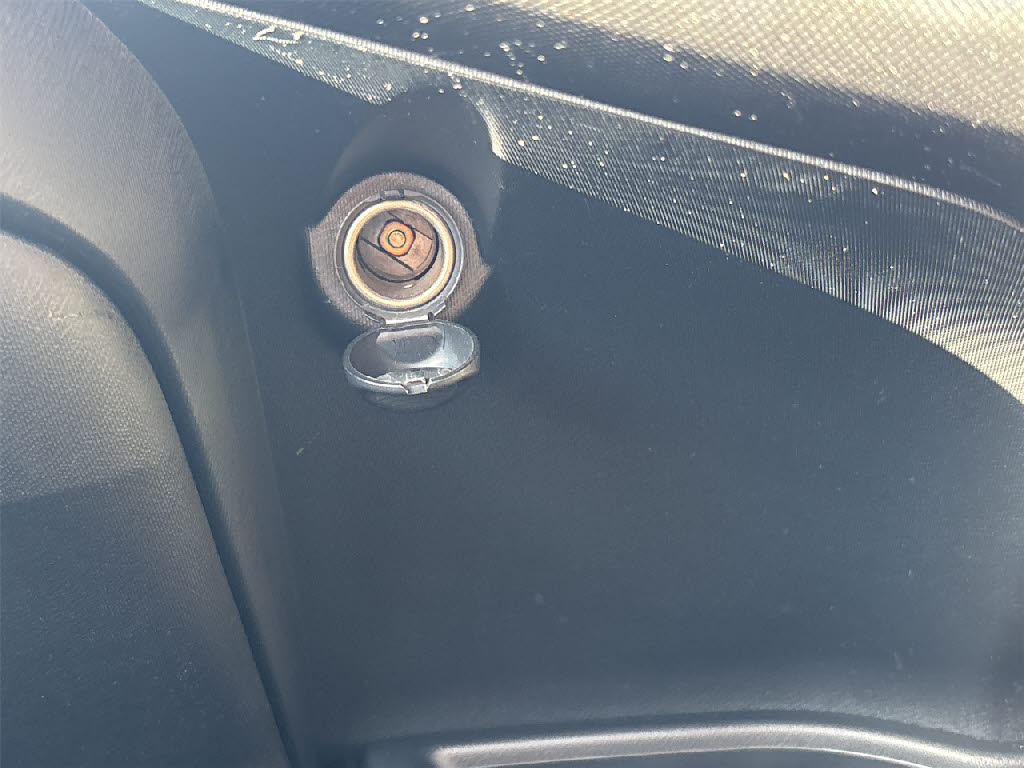 トヨタ アクア G