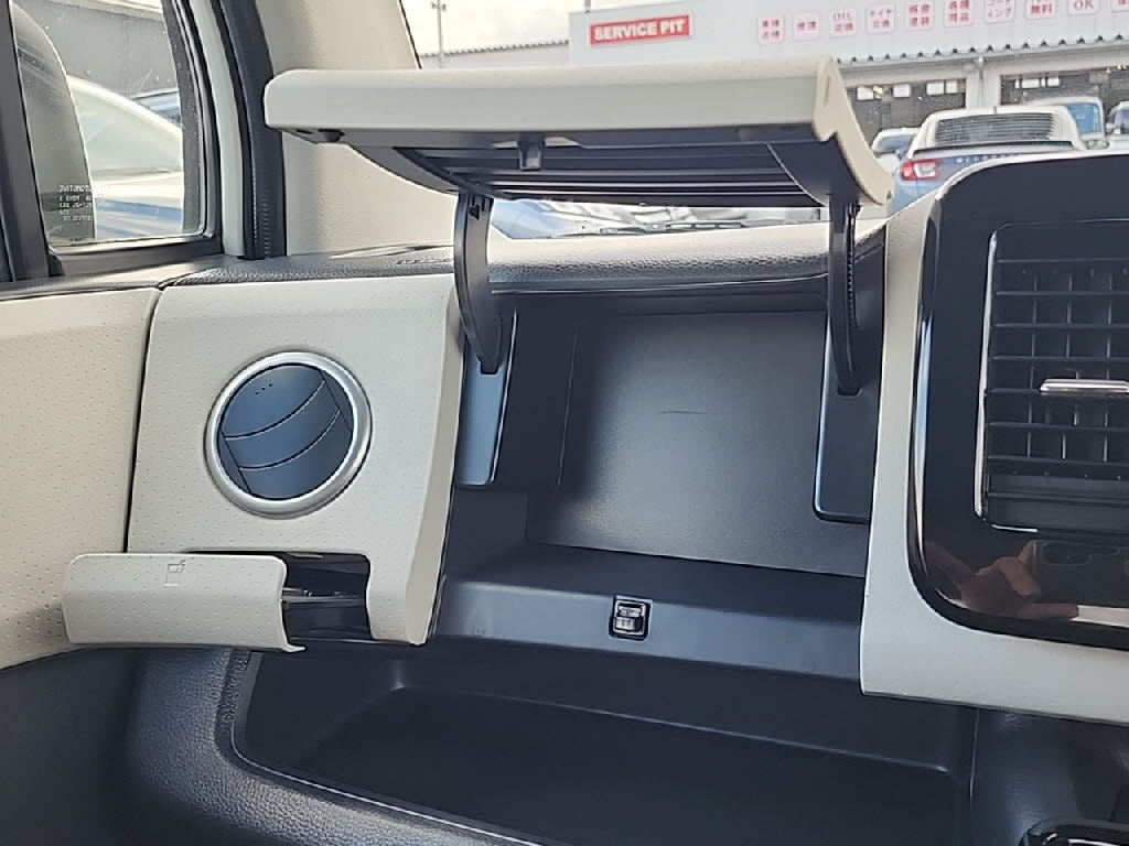 ニッサン モコ G FOUR