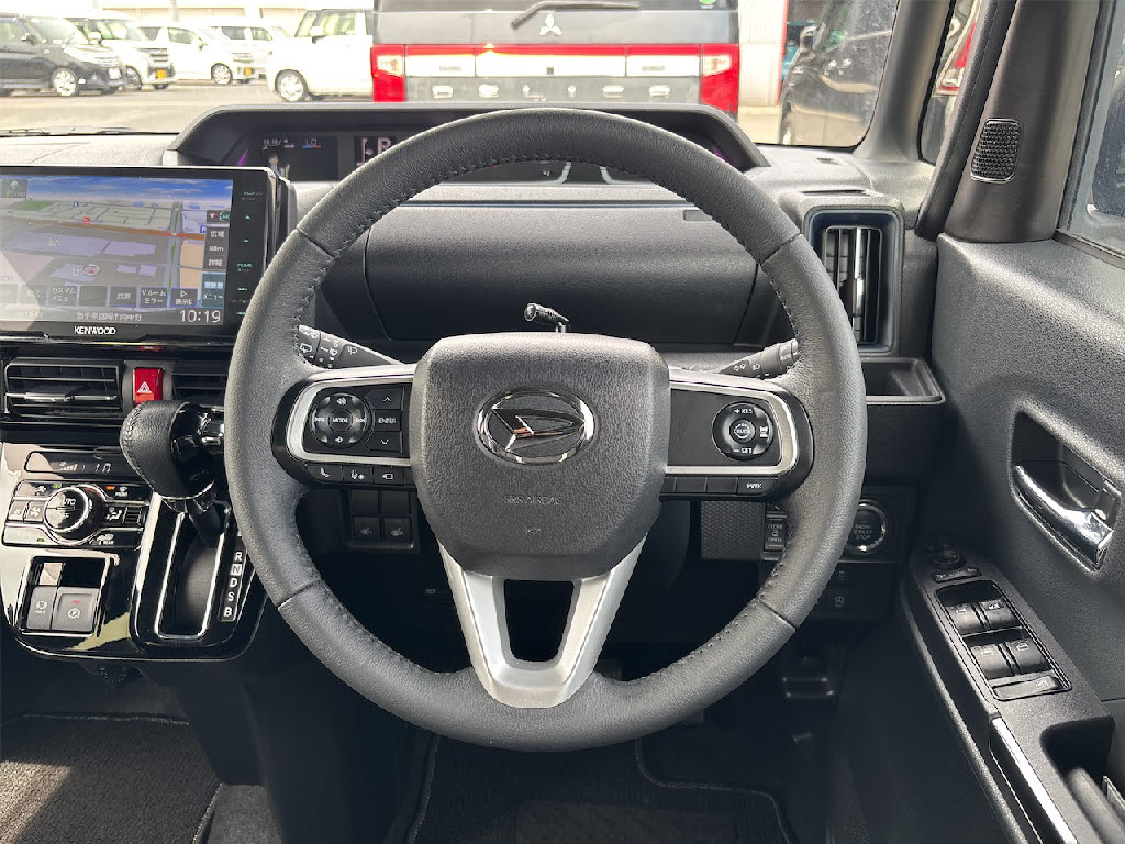 ダイハツ タントカスタム RS