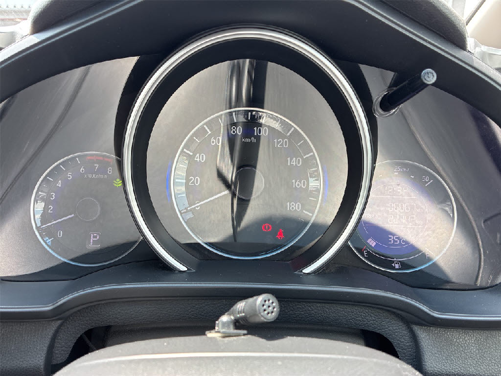 ホンダ フィット 4WD 13G F-PKG