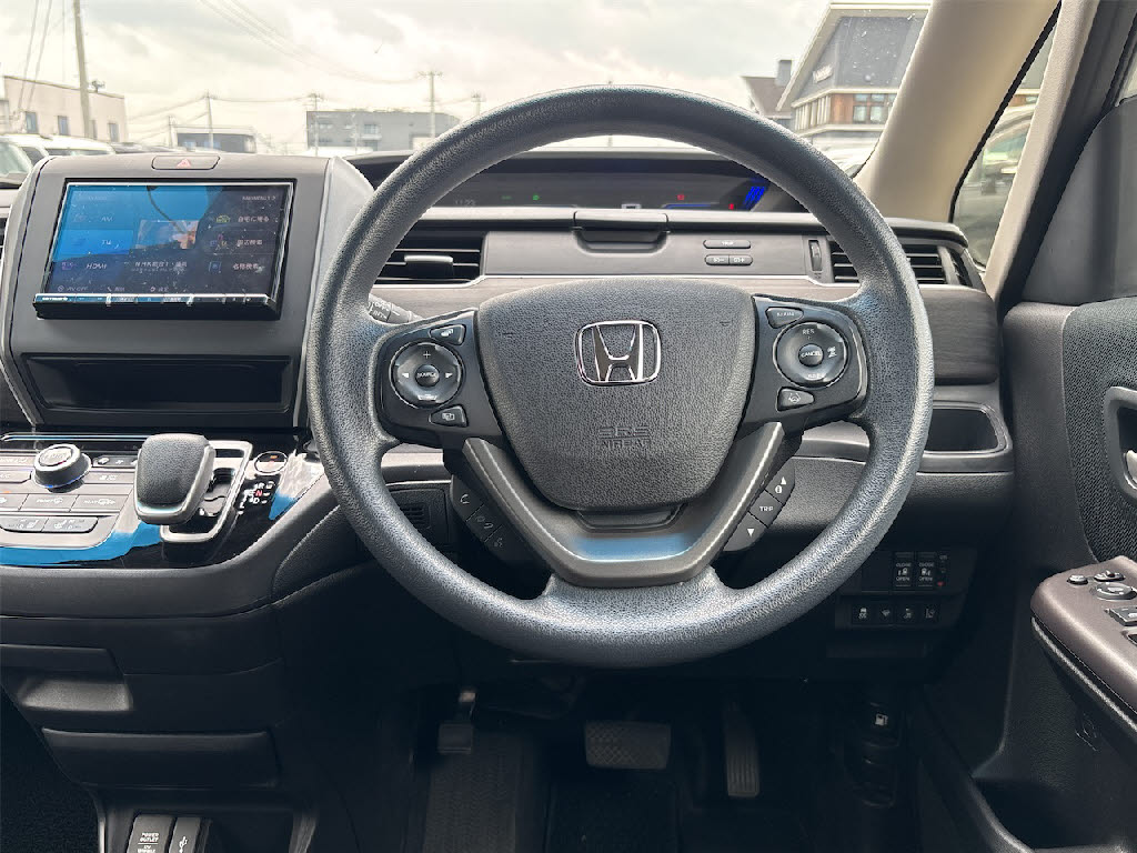 ホンダ ﾌﾘｰﾄﾞﾊｲﾌﾞﾘｯﾄﾞ HV G BLACK-STYLE 4WD