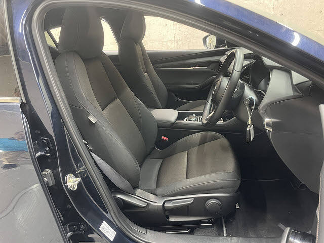 マツダ マツダ３ ﾌｧｽﾄﾊﾞｯｸ 15Sﾂｰﾘﾝｸﾞ