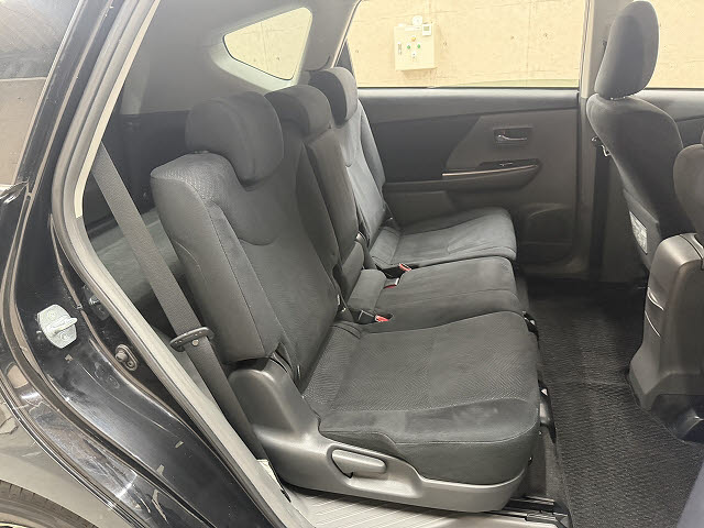 トヨタ プリウスアルファ Ｓ　チューンブラック