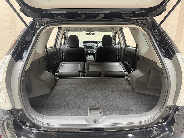 トヨタ プリウスアルファ Ｓ　チューンブラック