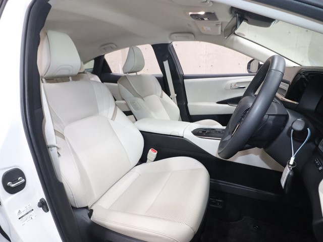 トヨタ ｸﾗｳﾝ ｸﾛｽｵｰﾊﾞｰ Ｇ　レザーパッケージ