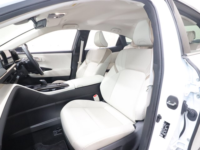 トヨタ ｸﾗｳﾝ ｸﾛｽｵｰﾊﾞｰ Ｇ　レザーパッケージ