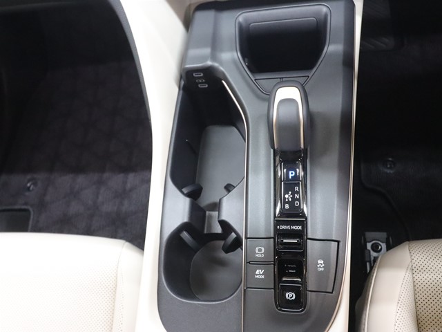 トヨタ ｸﾗｳﾝ ｸﾛｽｵｰﾊﾞｰ Ｇ　レザーパッケージ