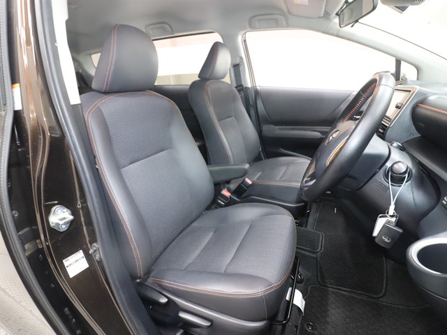 トヨタ シエンタ Gクエロ