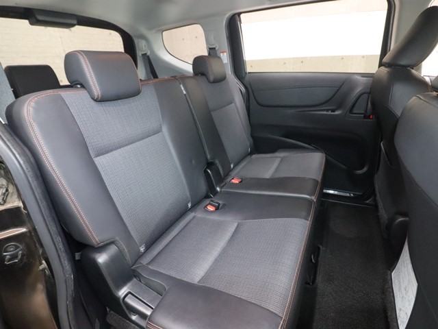 トヨタ シエンタ Gクエロ