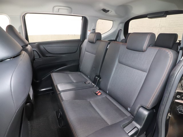 トヨタ シエンタ Gクエロ