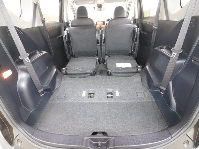 トヨタ シエンタ Gクエロ