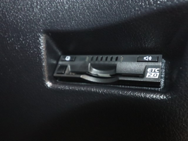 トヨタ シエンタ Gクエロ