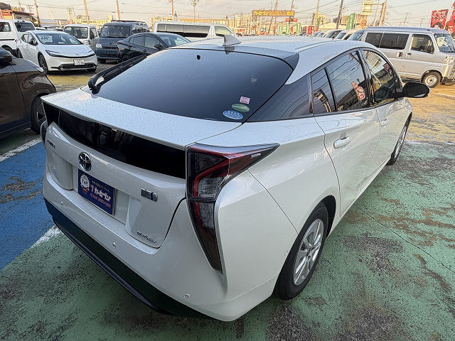 トヨタ プリウス Ｓセーフティープラス