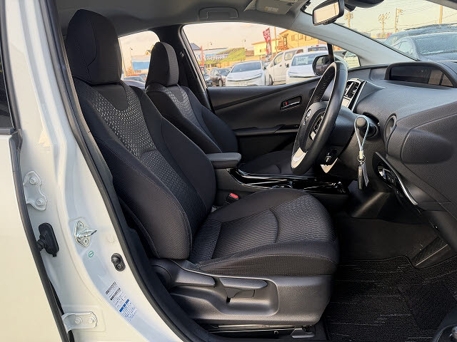 トヨタ プリウス Ｓセーフティープラス